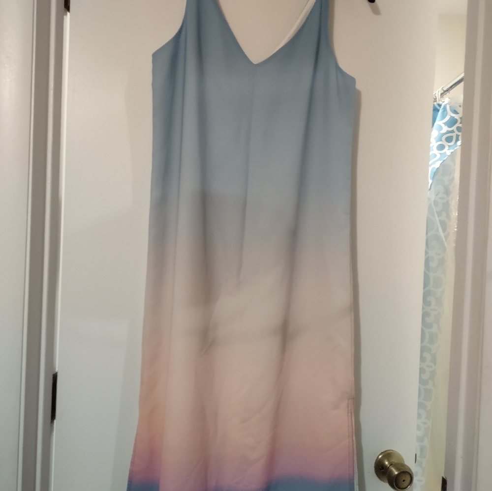 Dress - Picture 2 of 5